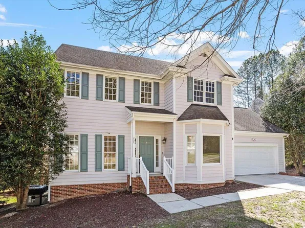 205 Caniff Ln, Cary, NC 27519