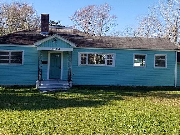 3rd image of 2620 Lake Shore Blvd