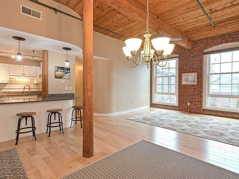 14 Sanford St #29 — Photo 5