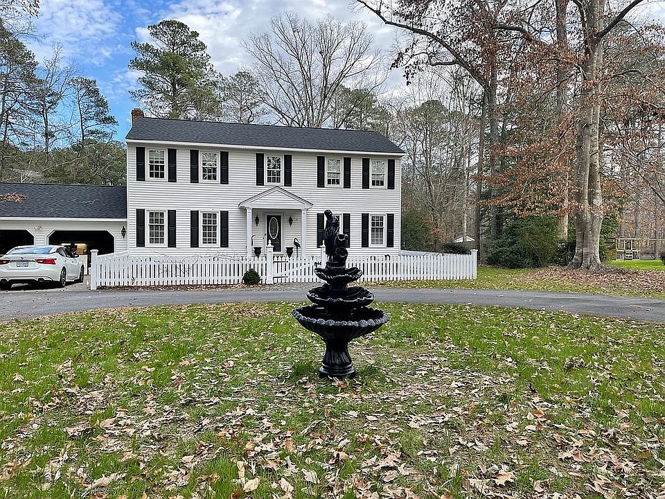 1st image of 19017 Lakeside Dr