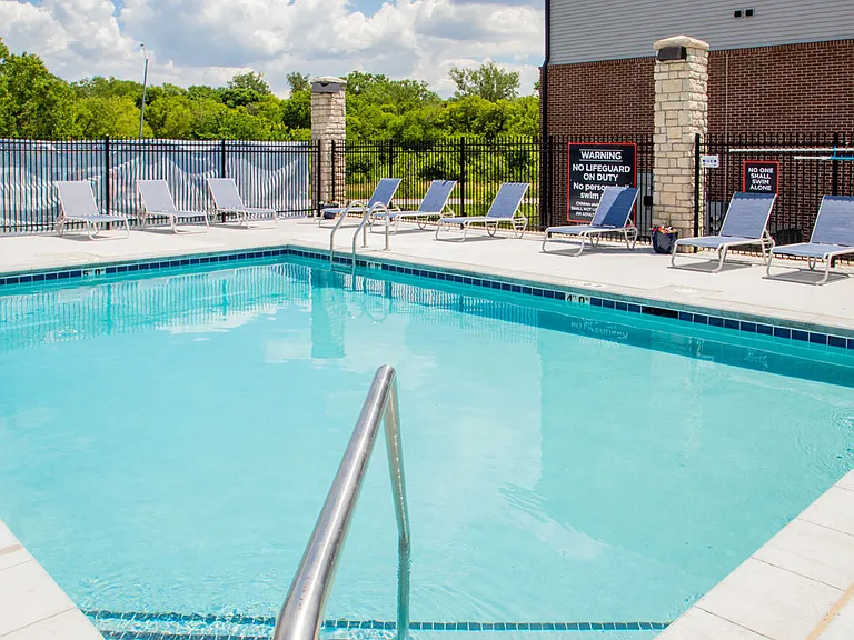 Latitude 41 — Photo 12