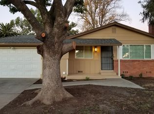 7565 Tamoshanter Way, Sacramento, CA 95822