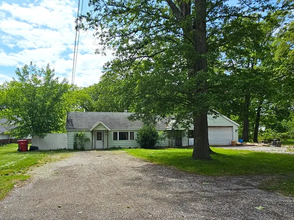 14606 Colfax Pl, Crown Pt, IN 46307