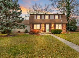 17849 Fairway St, Livonia, MI 48152