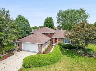 35 Joyce Ct, Crete, IL 60417