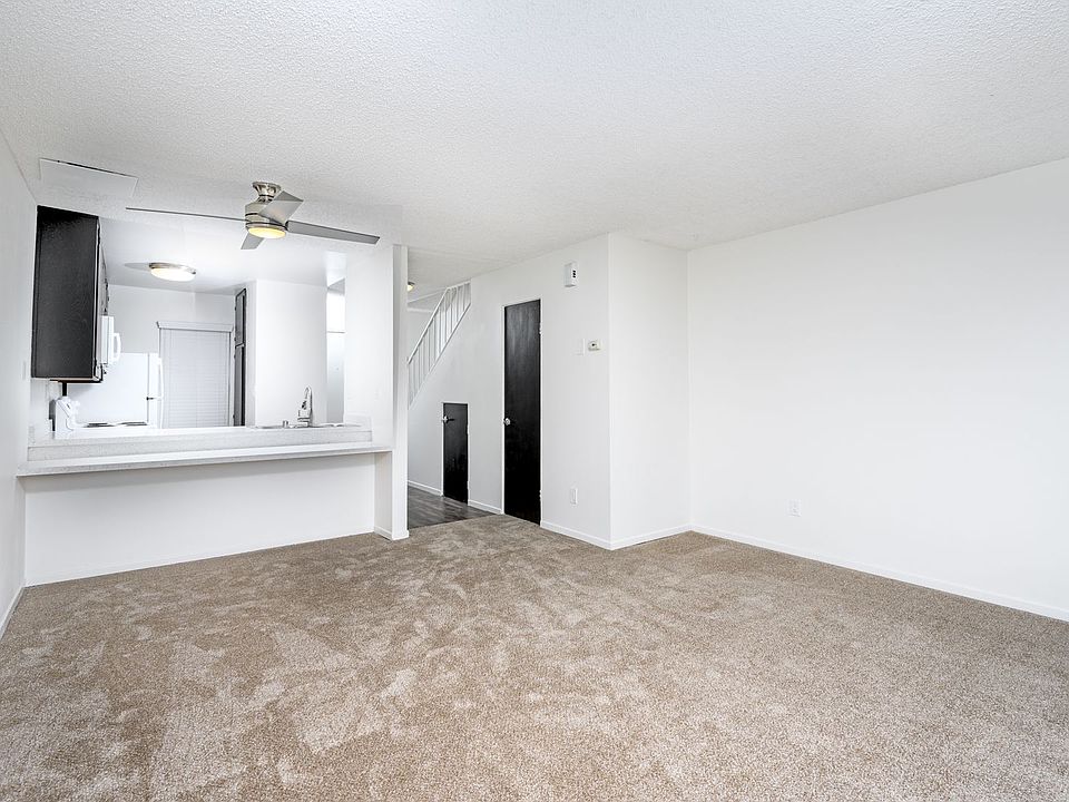 1st image of 4052 1/2 Brant St #124