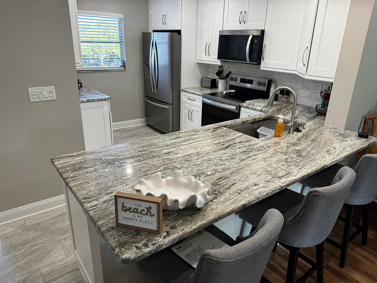 2 bed, 1202 sqft, $3,300 — Photo 3