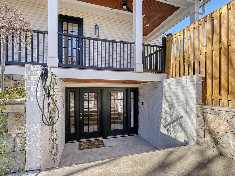 5811 Johnson Ave — Photo 46
