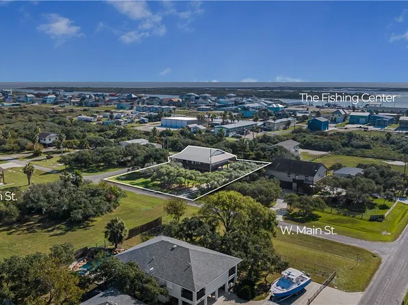 1401 Main St, Port O Connor, TX 77982