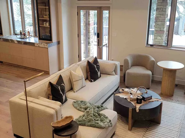 (undisclosed Address), Vail, CO 81657