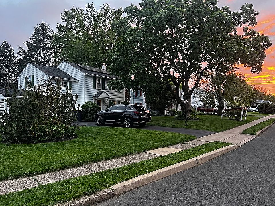 1st image of 416 Preston Ln