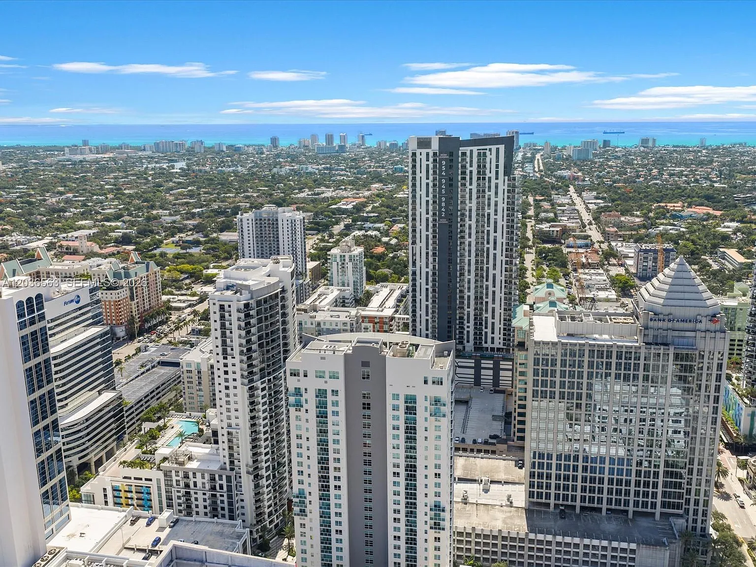 350 Las Olas Place Condo — Photo 4