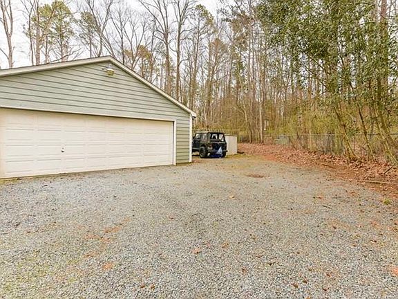 5th image of 9218 Goldenrod Ln