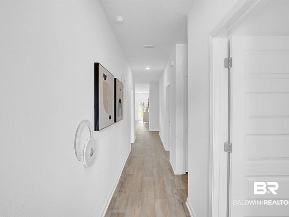 4th image of 11330 Cloister Dr