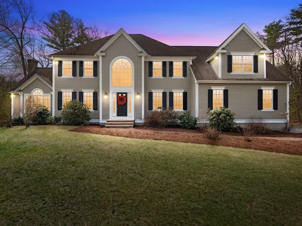 60 Golden Run Rd, Bolton, MA 01740
