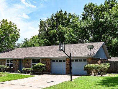 8905 Mahan Dr, Benbrook, TX, 76116