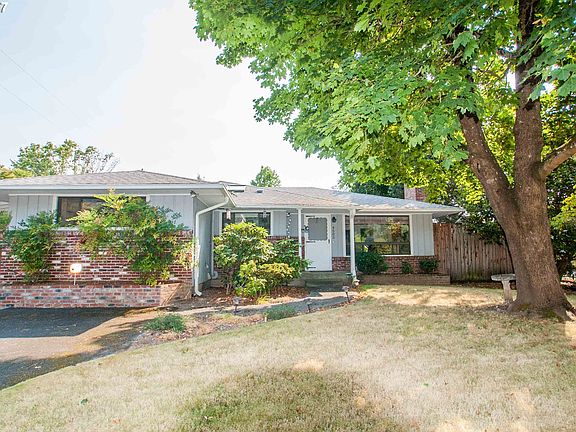 3rd image of 4505 NE 54th Ave