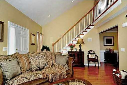 3rd image of 72 Ashburton Dr #72