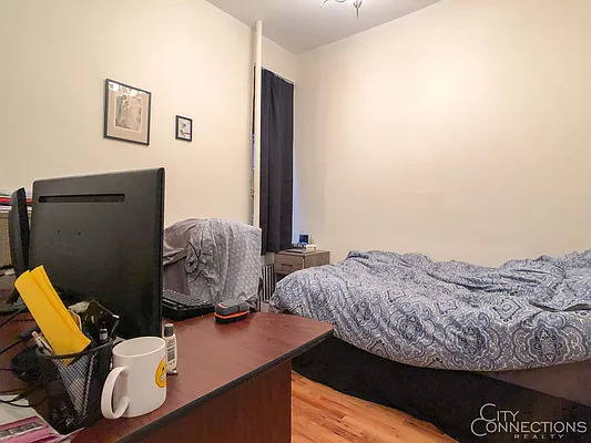 Rented by City Connections Realty | media 9