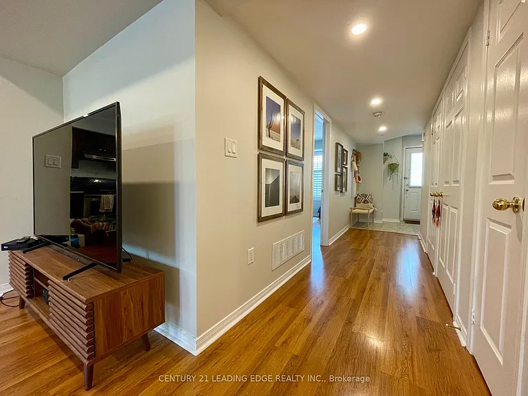 2083 Bur Oak Ave — Photo 6