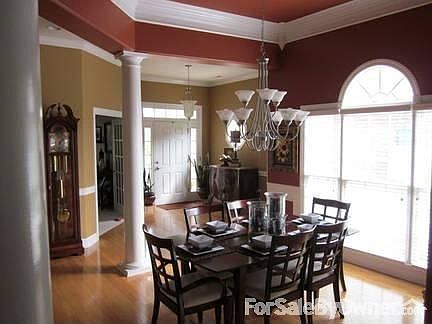 Dining Room
						:
						11 foot ceiling with heavy crown molding and columns