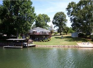 59 Montevista Rd, Union Hall, VA 24176