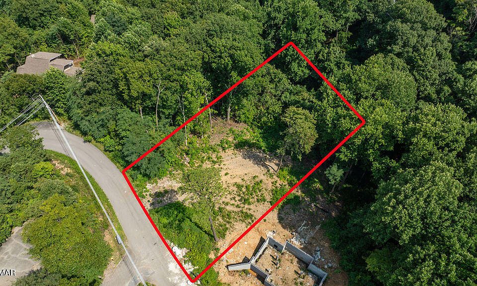 1st image of 1315 Garrett Dr