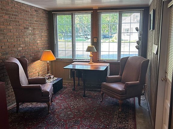 5th image of 3621 Lake Ave