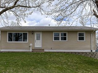 1001 18th St NW, Cedar Rapids, IA 52405