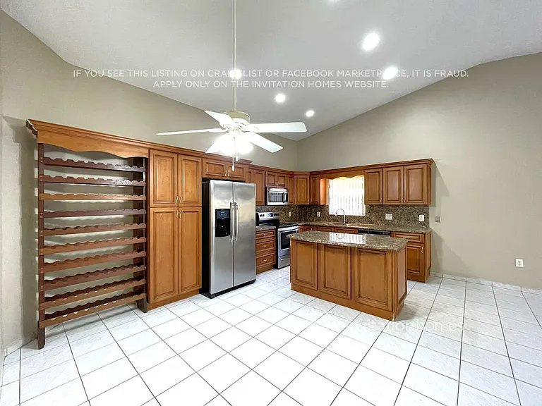 14272 SW 52nd St — Photo 7