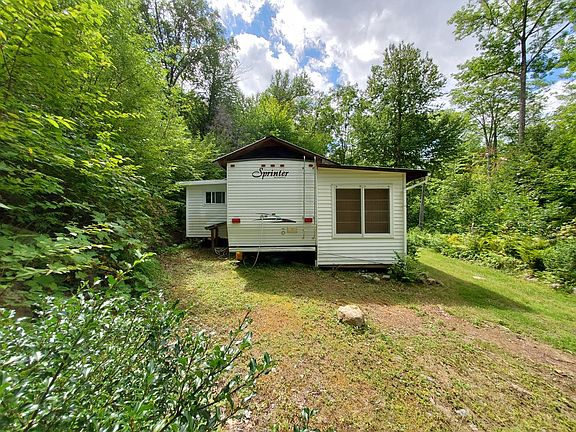2nd image of 137 Twin Brooks Dr