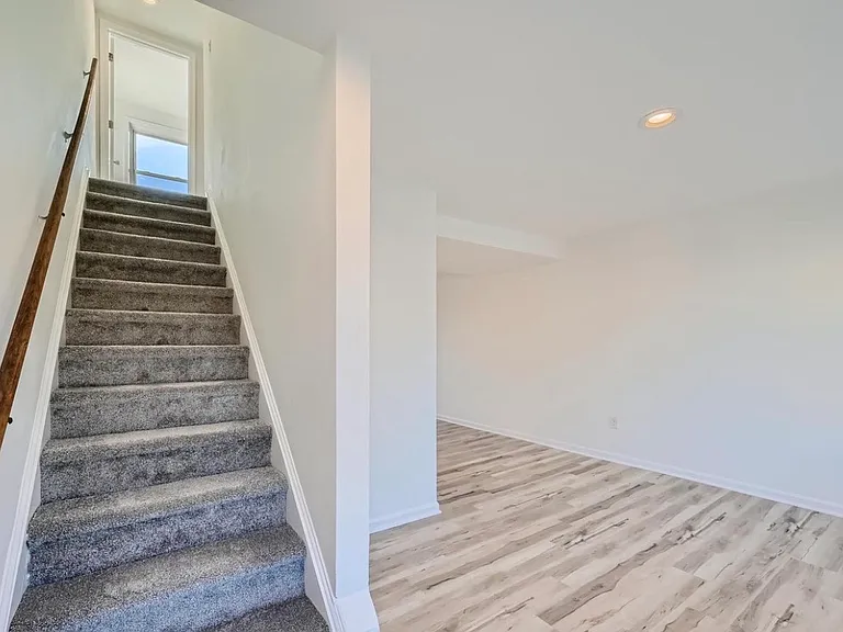 21 S Carrollton Ave #1 — Photo 7