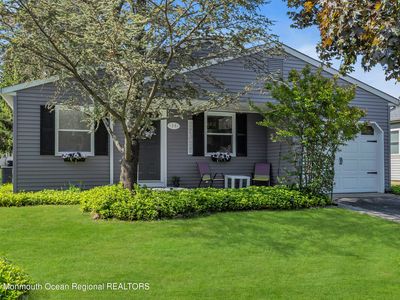 16 Doral Drive, Toms River, NJ, 08757