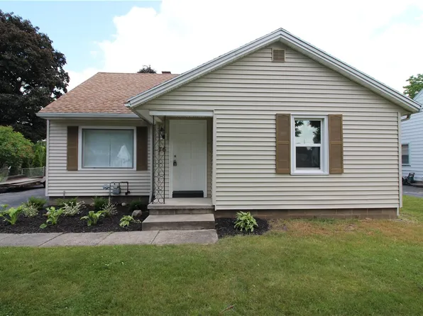 76 Elwood Dr, Rochester, NY 14616