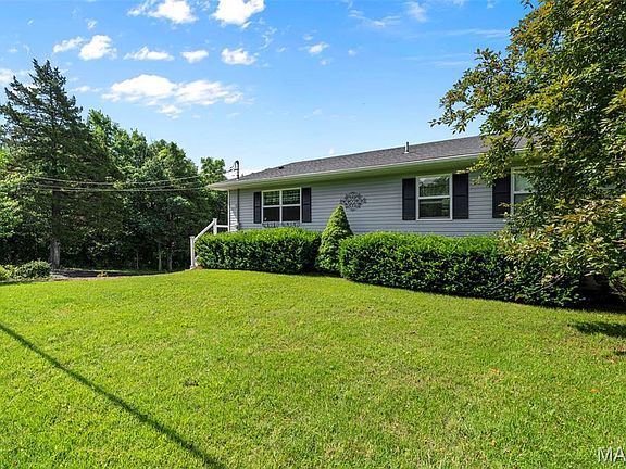 2nd image of 1119 Napoleon Dr