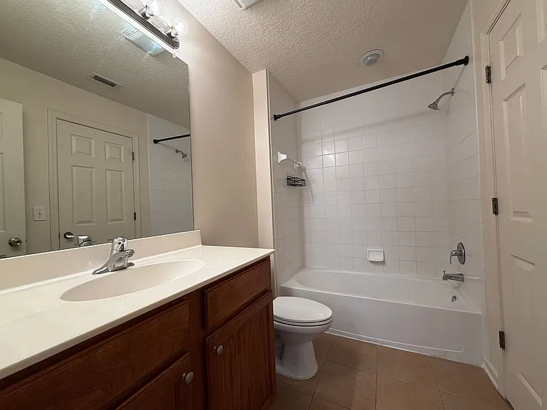8550 Argyle Business Loop #301 — Photo 10