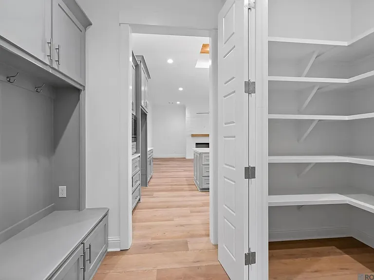 4463 Camargue Ave — Photo 17