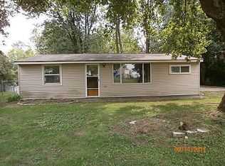 1894 Weir Rd, Walled Lake, MI 48390