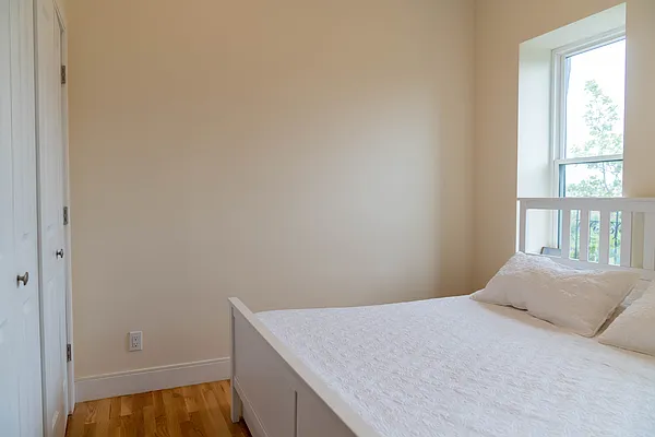 Rented by Douglas Elliman | media 8