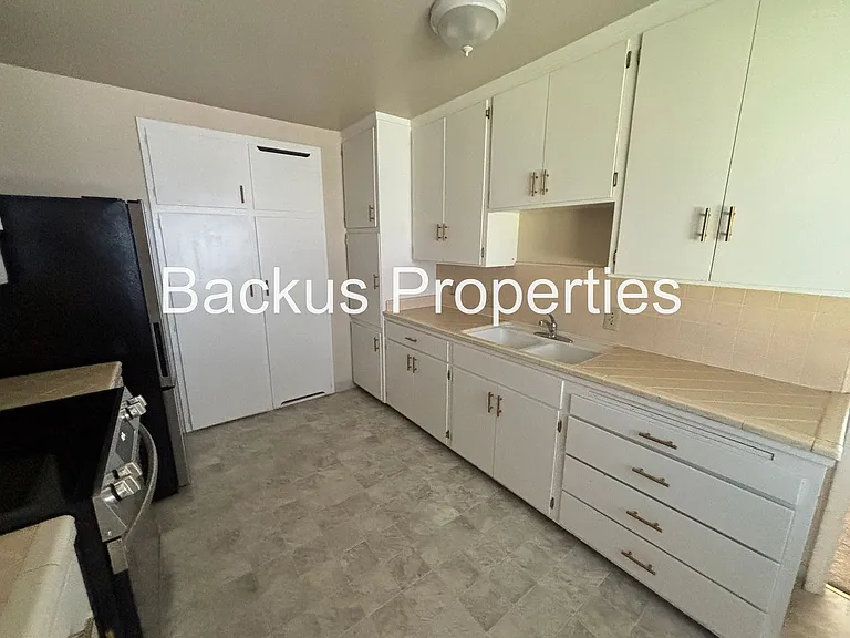 15 San Ramon Cir — Photo 7