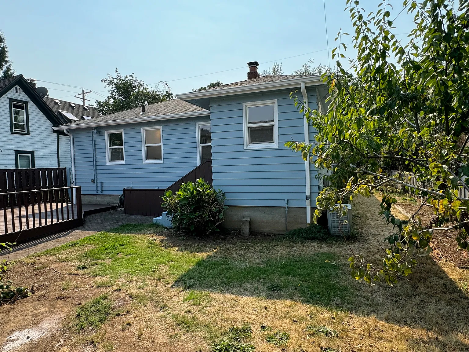7925 SE Alder St — Photo 3