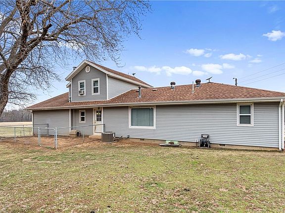 5th image of 13103 E Tyree Rd