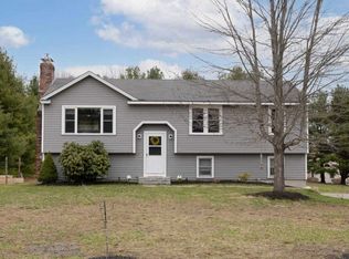 5 Rollins Farm Rd, Stratham, NH 03885