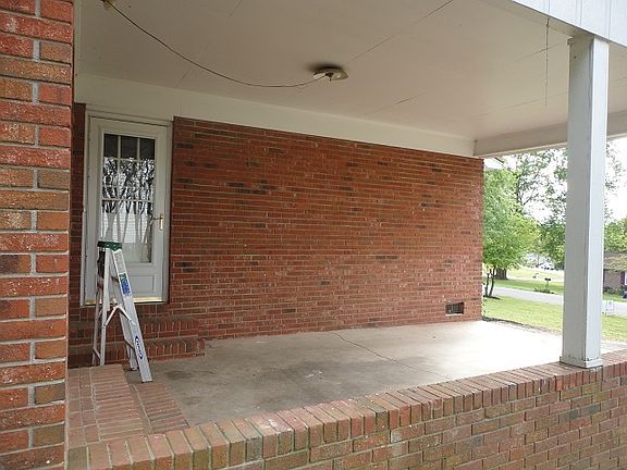 3rd image of 304 Springdale Ave