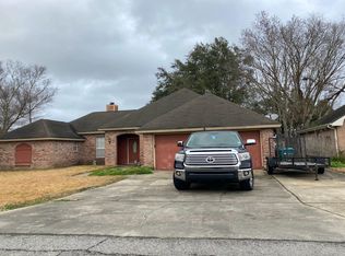 205 Sundown Dr, Broussard, LA 70518