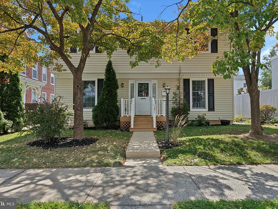 1st image of 142 Washington Ave