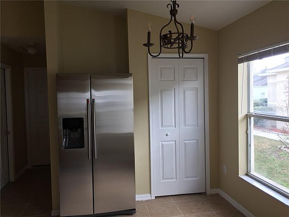 3rd image of 509 Lindsay Anne Ct