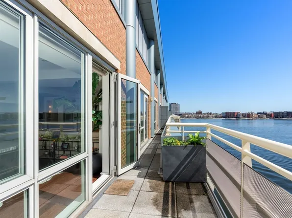 3 Battery Wharf #3606, Boston, MA 02109
