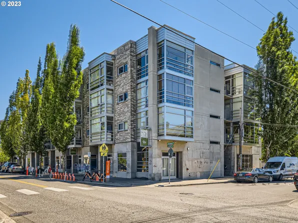 910 SE 42nd Ave Suite 260, Portland, OR 97215