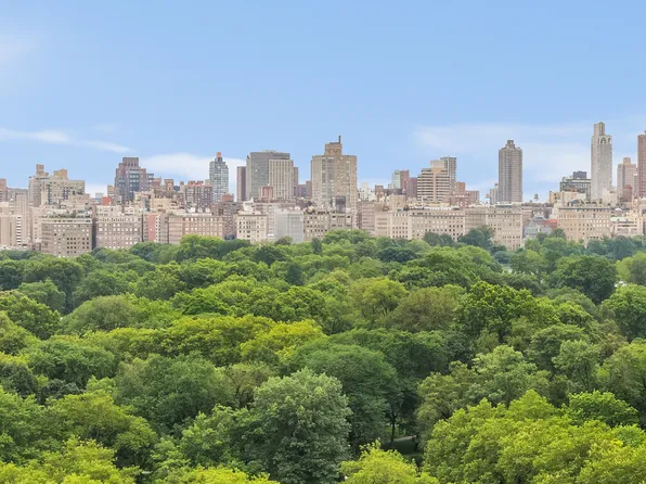 392 Central Park West 19C image 2 of 3